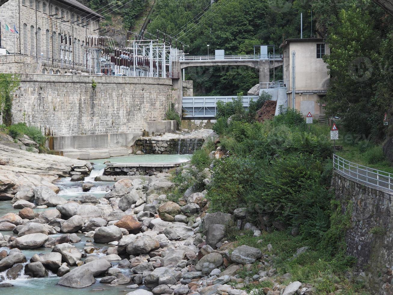 centrale elettrica a pont saint martin foto