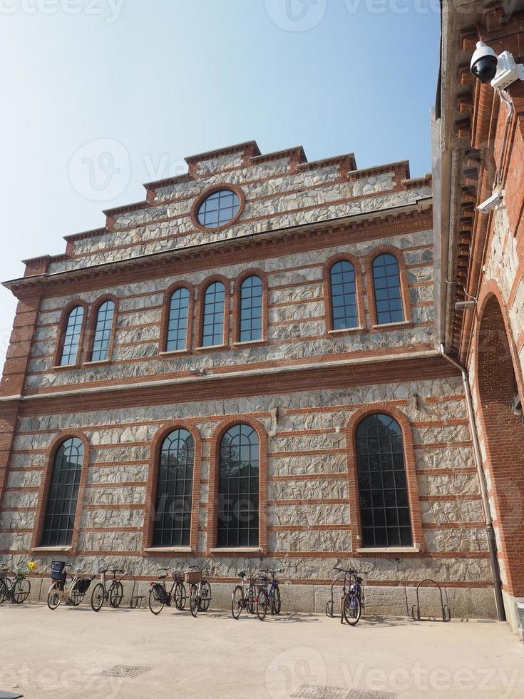 ogr officine grandi riparazioni officina treni a torino foto