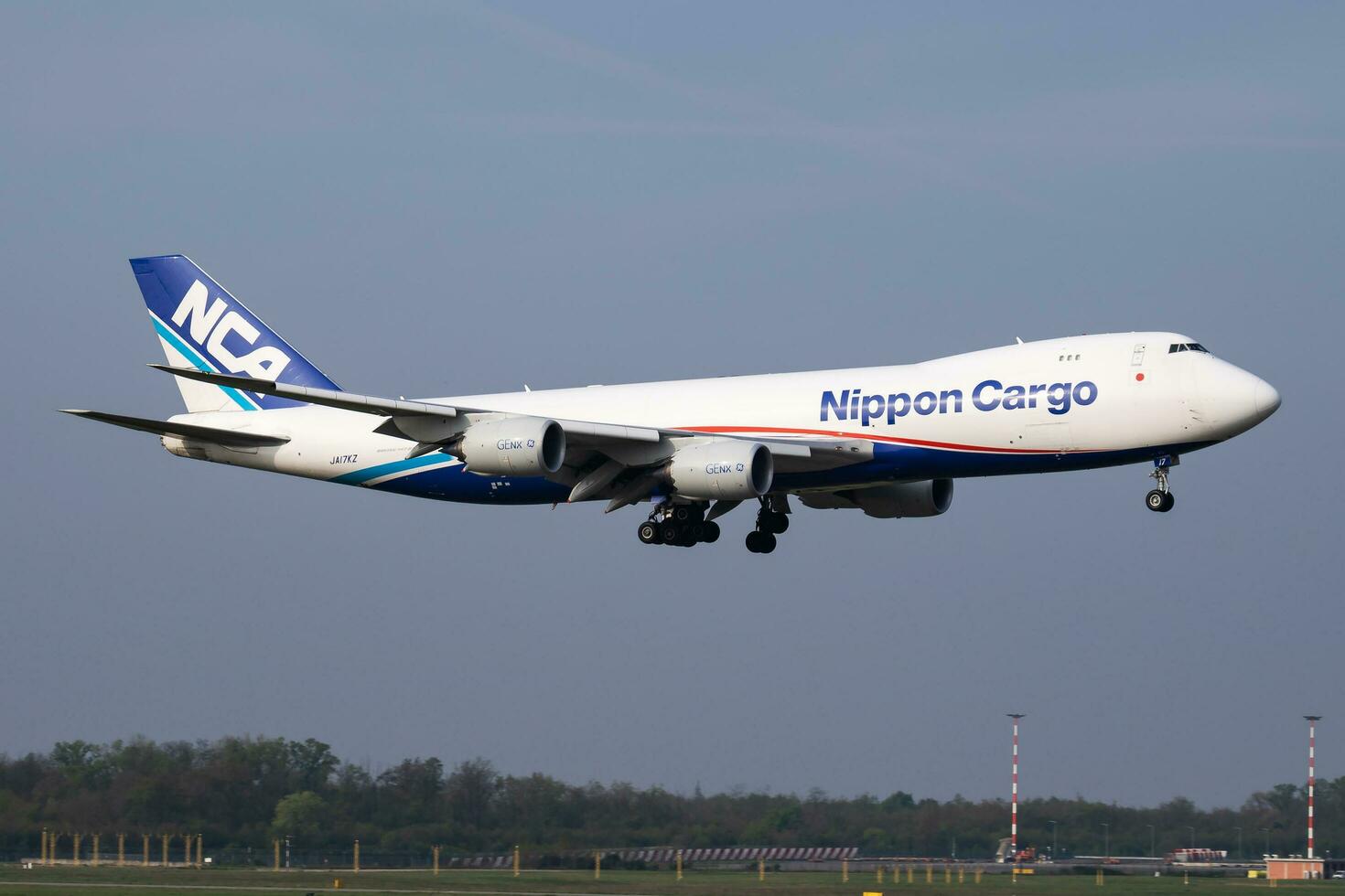 nca nippon carico le compagnie aeree carico aereo a aeroporto. aria nolo e spedizione. aviazione e aereo. trasporto industria. globale internazionale trasporto. volare e volare. foto