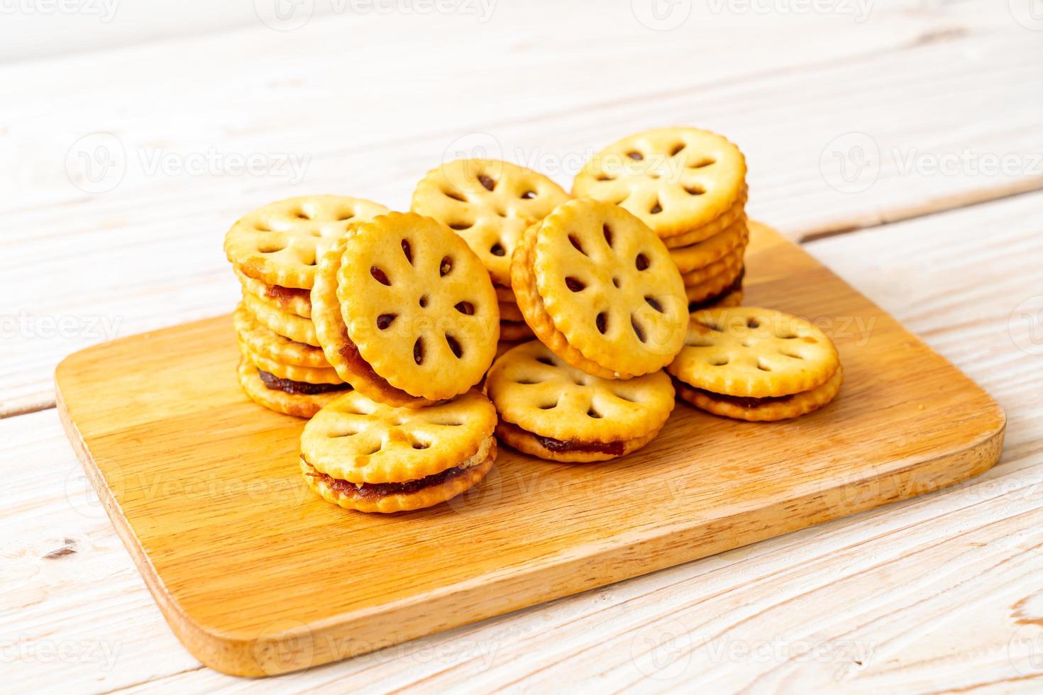 biscotti con marmellata di ananas foto