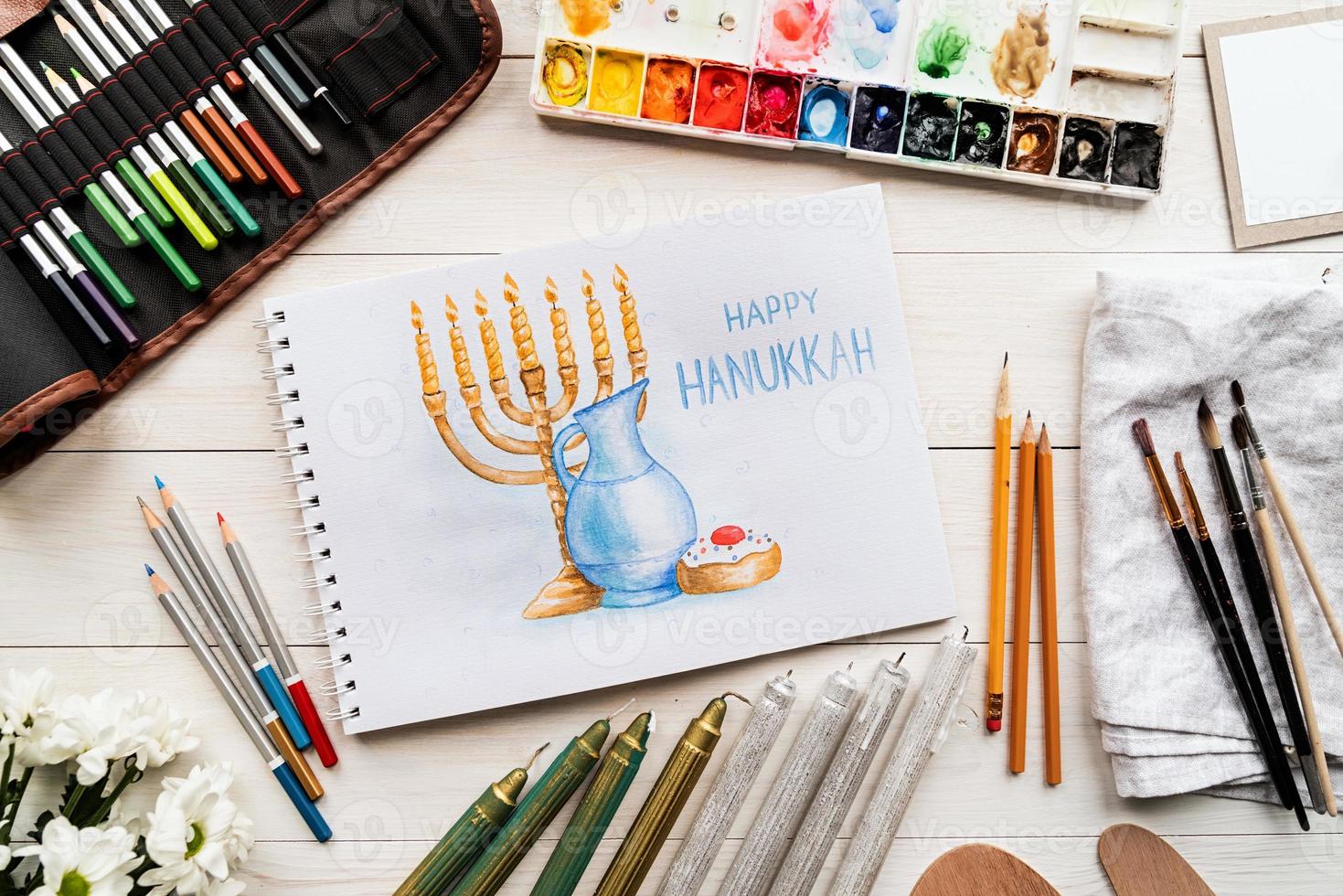 vista dall'alto di un'arte ad acquerello felice hanukkah foto