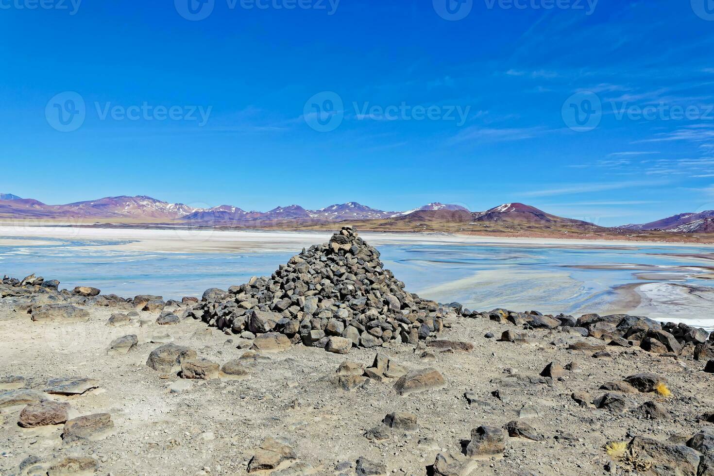 salar de aguas calientes punto di vista - atacama deserto - san pedro de atacama. foto