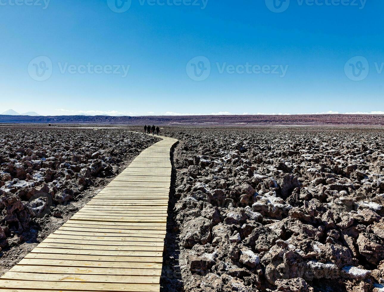 paesaggio di il nascosto baltinache lagune - atacama deserto - chile. foto