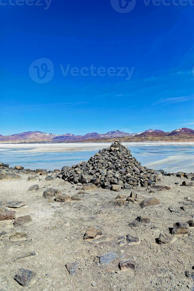 salar de aguas calientes punto di vista - atacama deserto - san pedro de atacama. foto