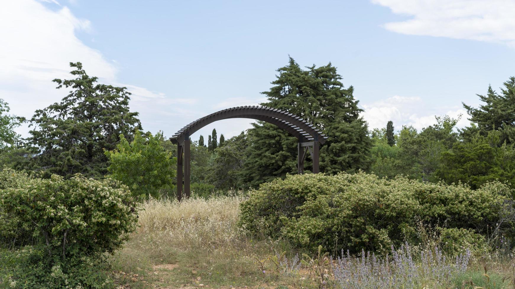 paesaggio con vista sul parco della vittoria a sebastopoli, in crimea foto