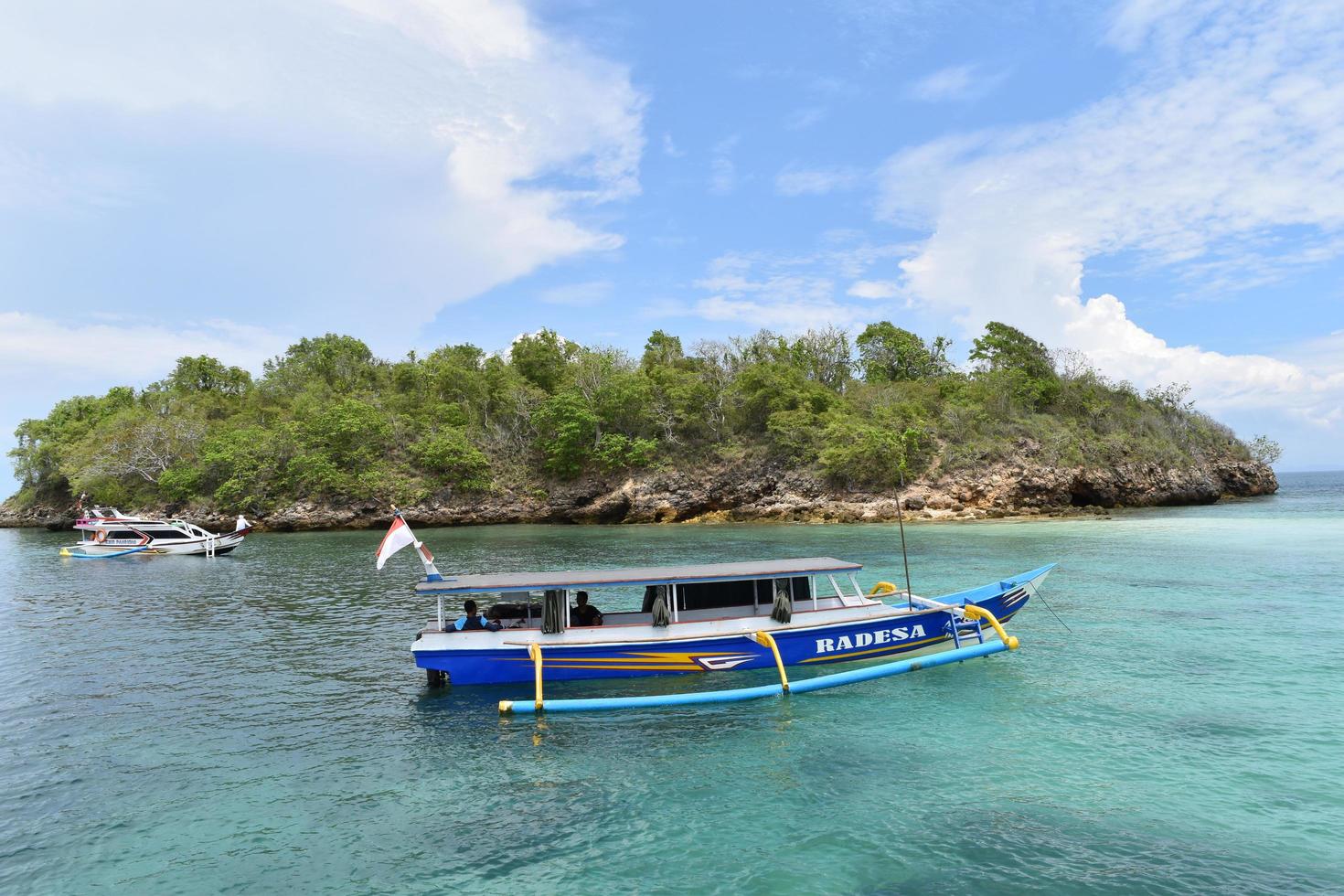 bellissima natura marina di lombok, indonesia foto