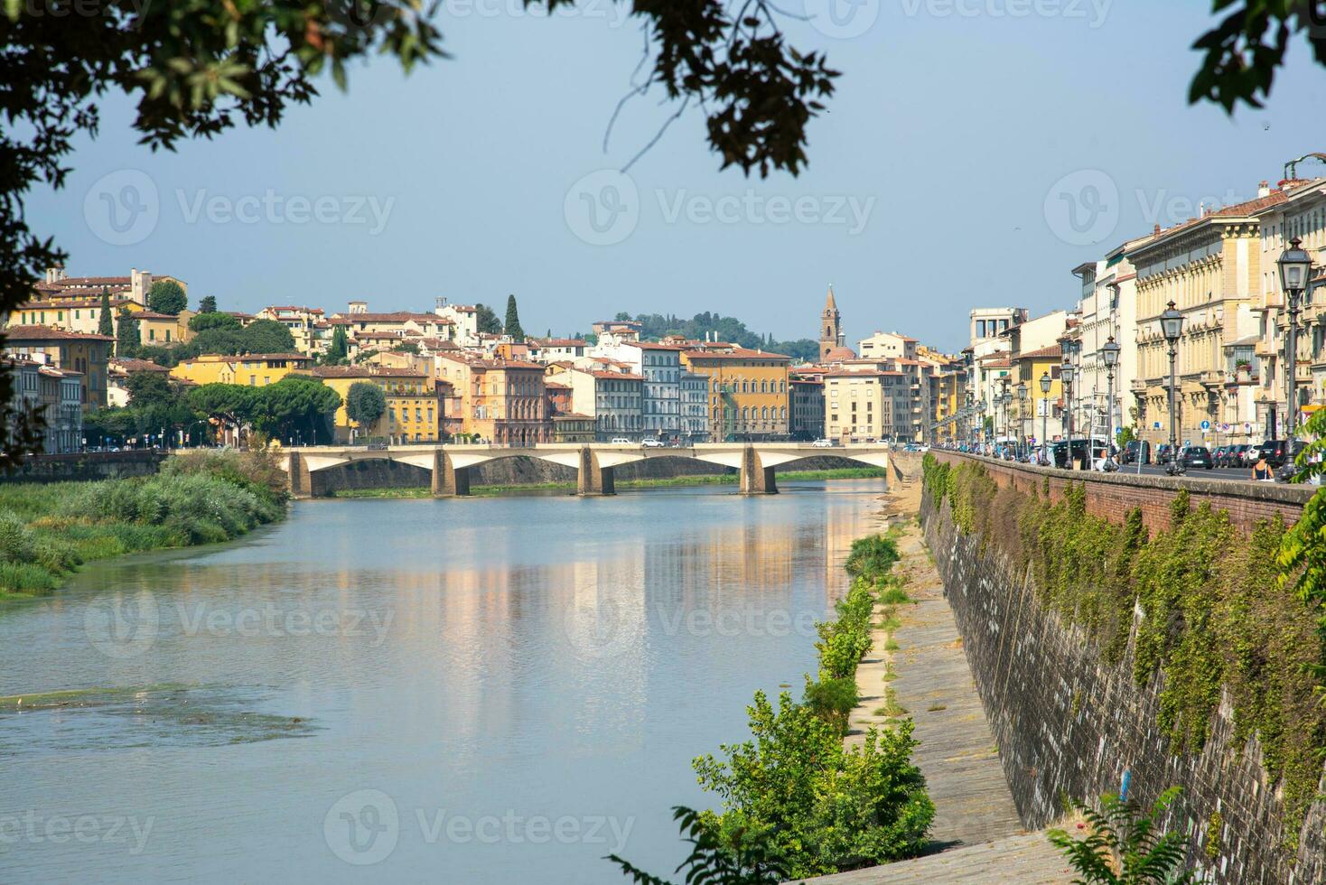 Visualizza di il fiume arno nel Firenze, Toscana, Italia foto