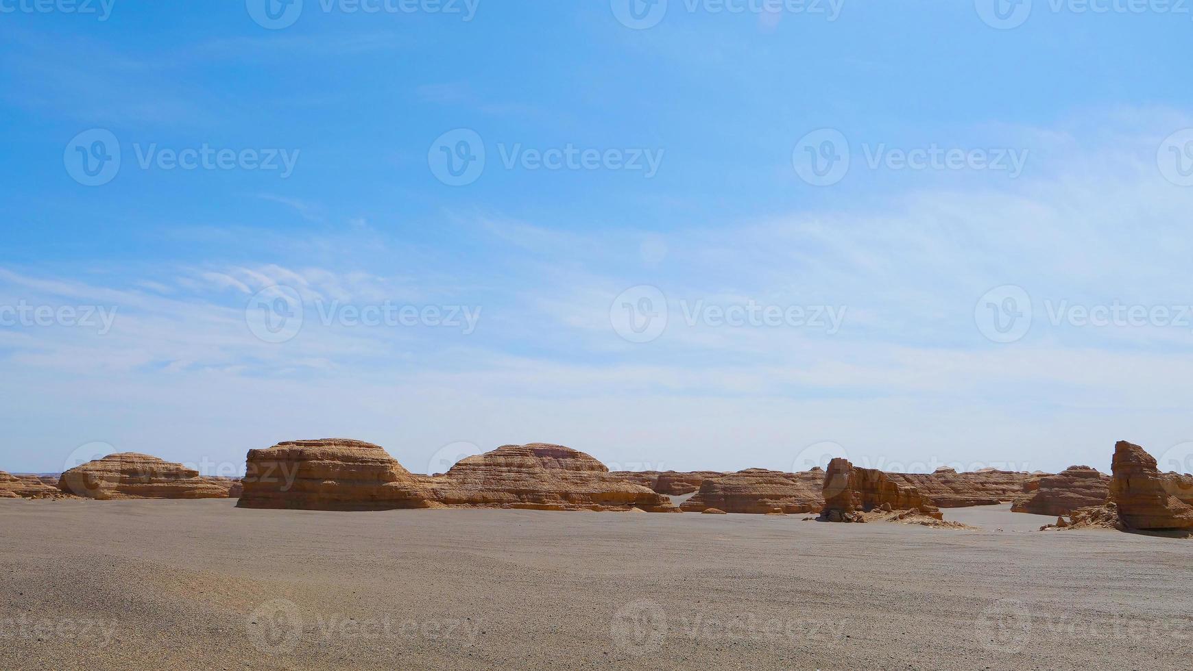 yardang landform nel geoparco globale dunhuang unesco, gansu china. foto