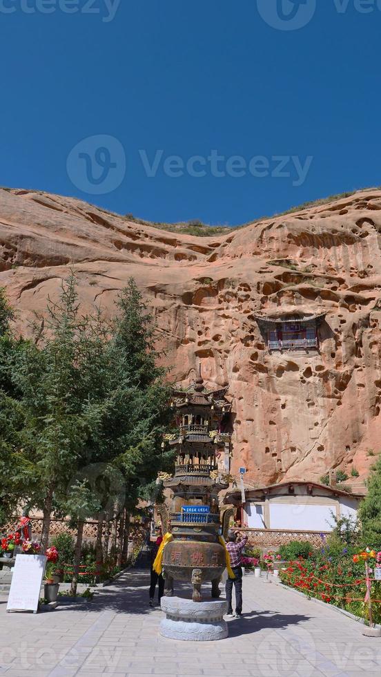 mille grotte di buddha nel tempio di mati, zhangye gansu china. foto