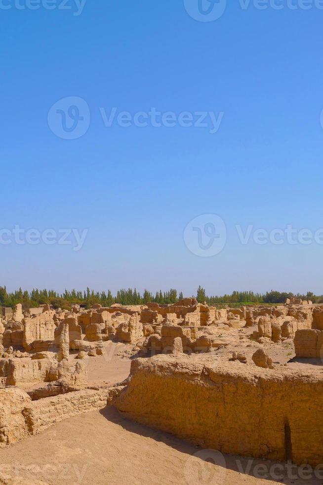 rovine di jiaohe che si trovano nella provincia cinese dello xinjiang. foto