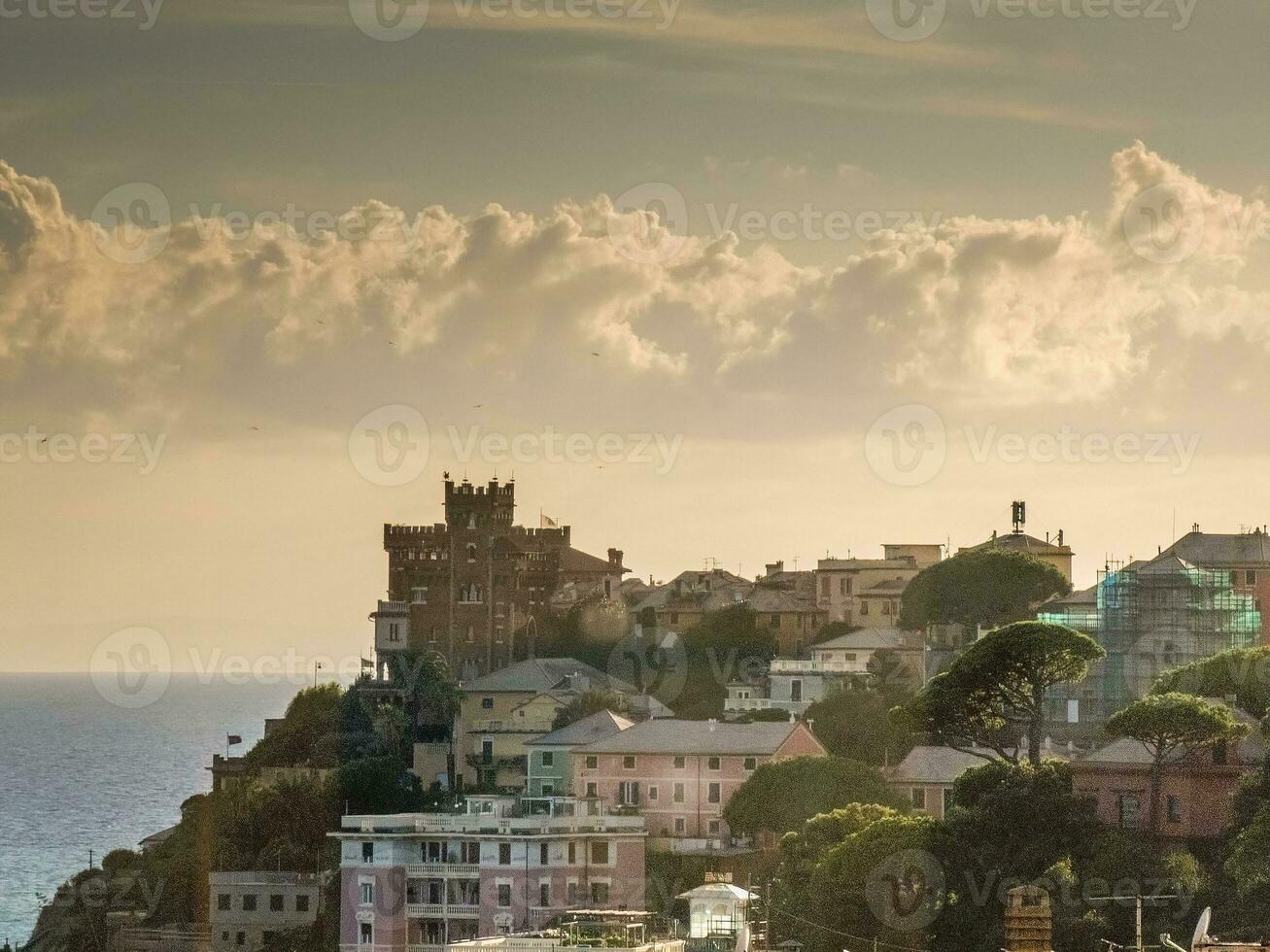 il castello di nervi su il ligure costa nel il Provincia di Genova nel levante liguria nel agosto 2023 foto