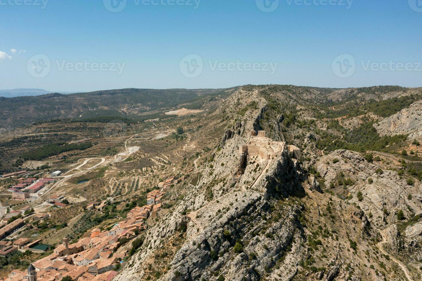 aereo Visualizza di il templare castello di castellote foto