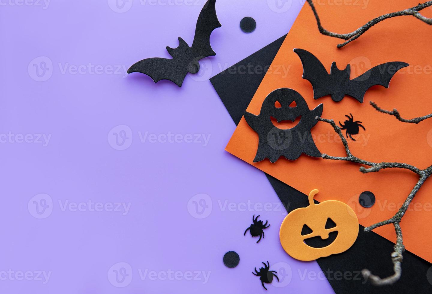 collezione di oggetti per feste di halloween che formano una cornice foto