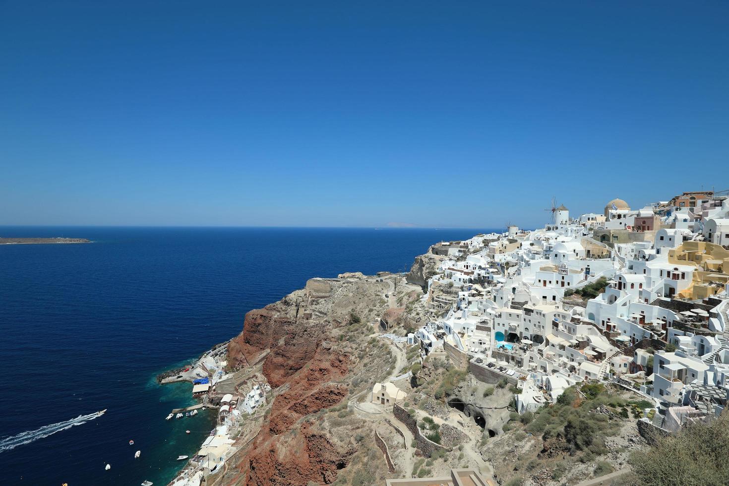 oia città sull'isola di santorini, grecia foto