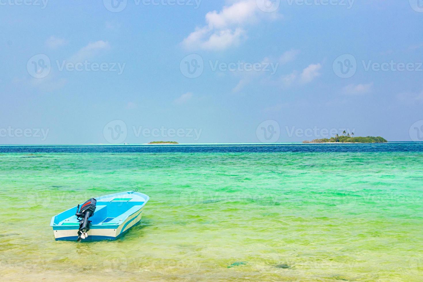 spiaggia sull'isola di Rasdhoo, Maldive foto