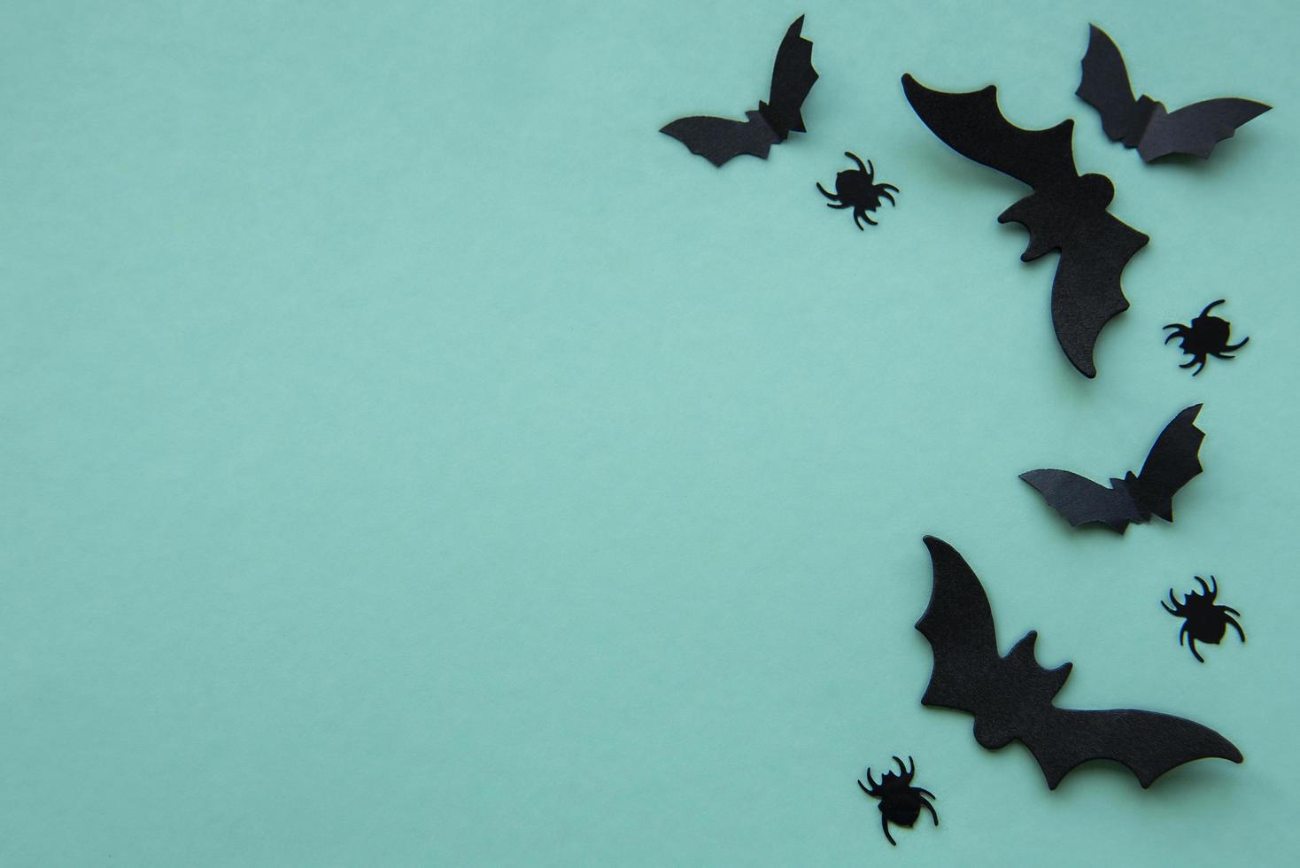 collezione di oggetti per feste di halloween che formano una cornice foto