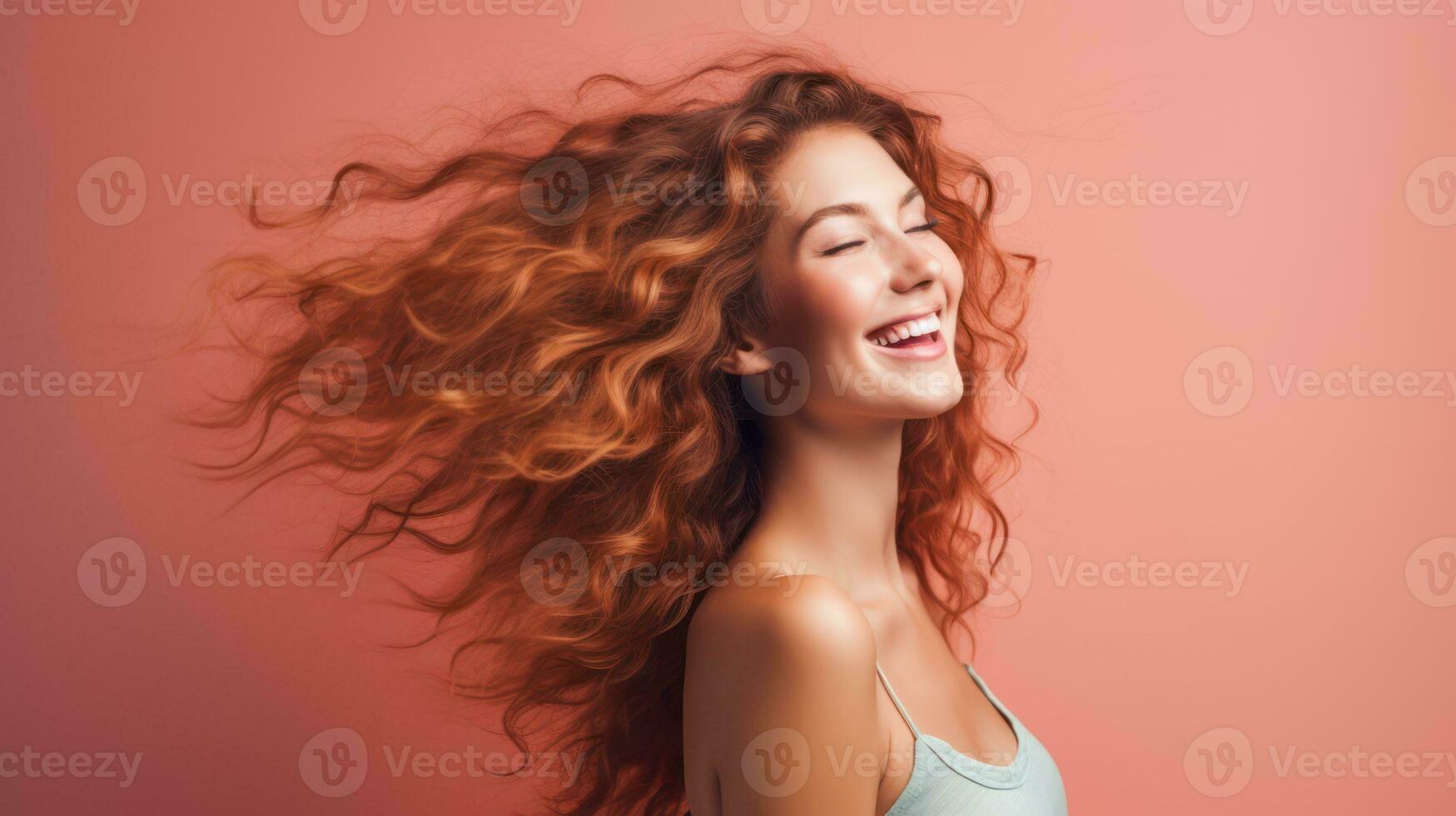 bellissimo giovane donna con lungo Riccio rosso capelli su rosa sfondo. generativo ai foto