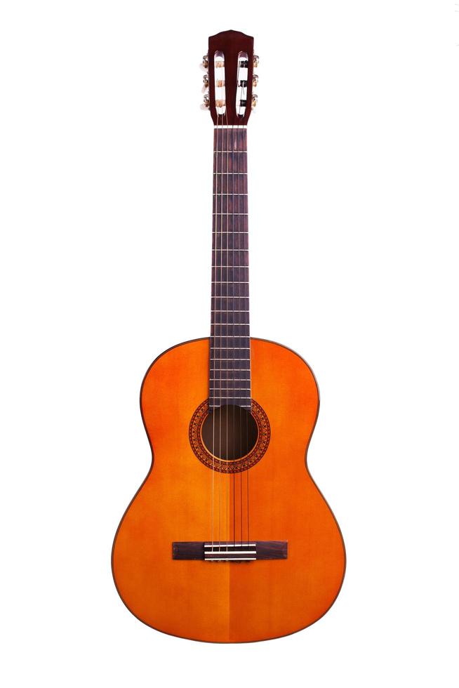 chitarra acustica in legno su sfondo bianco foto