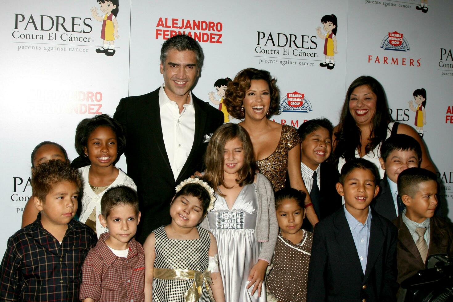 alejandro fernandez eva longoria cancro bambini in arrivo a il padri contra EL tumori 2008 EL sueno de esperanza gala a il mille dollari sala da ballo nel los angeles circa su ottobre 7 2008 2008 foto