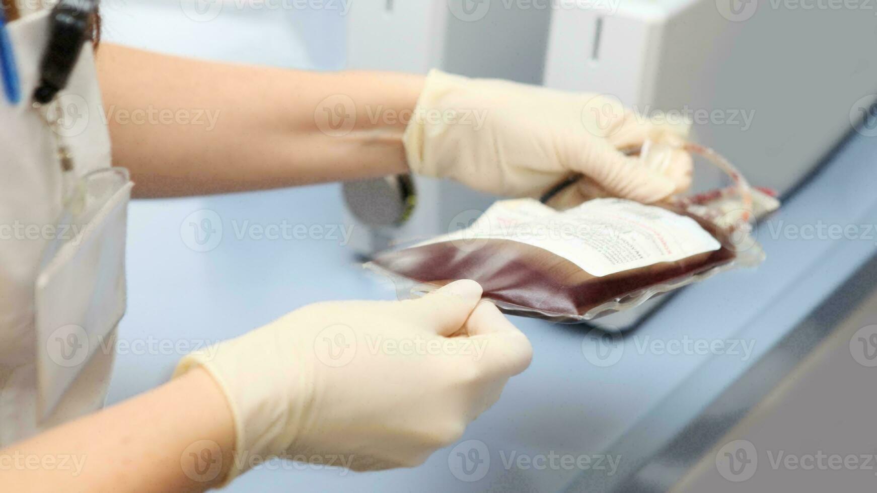 sangue Borsa donazione centro, trasfusione concetto, salvavita ospedale procedura, medico fornitura nel emergenza situazione foto