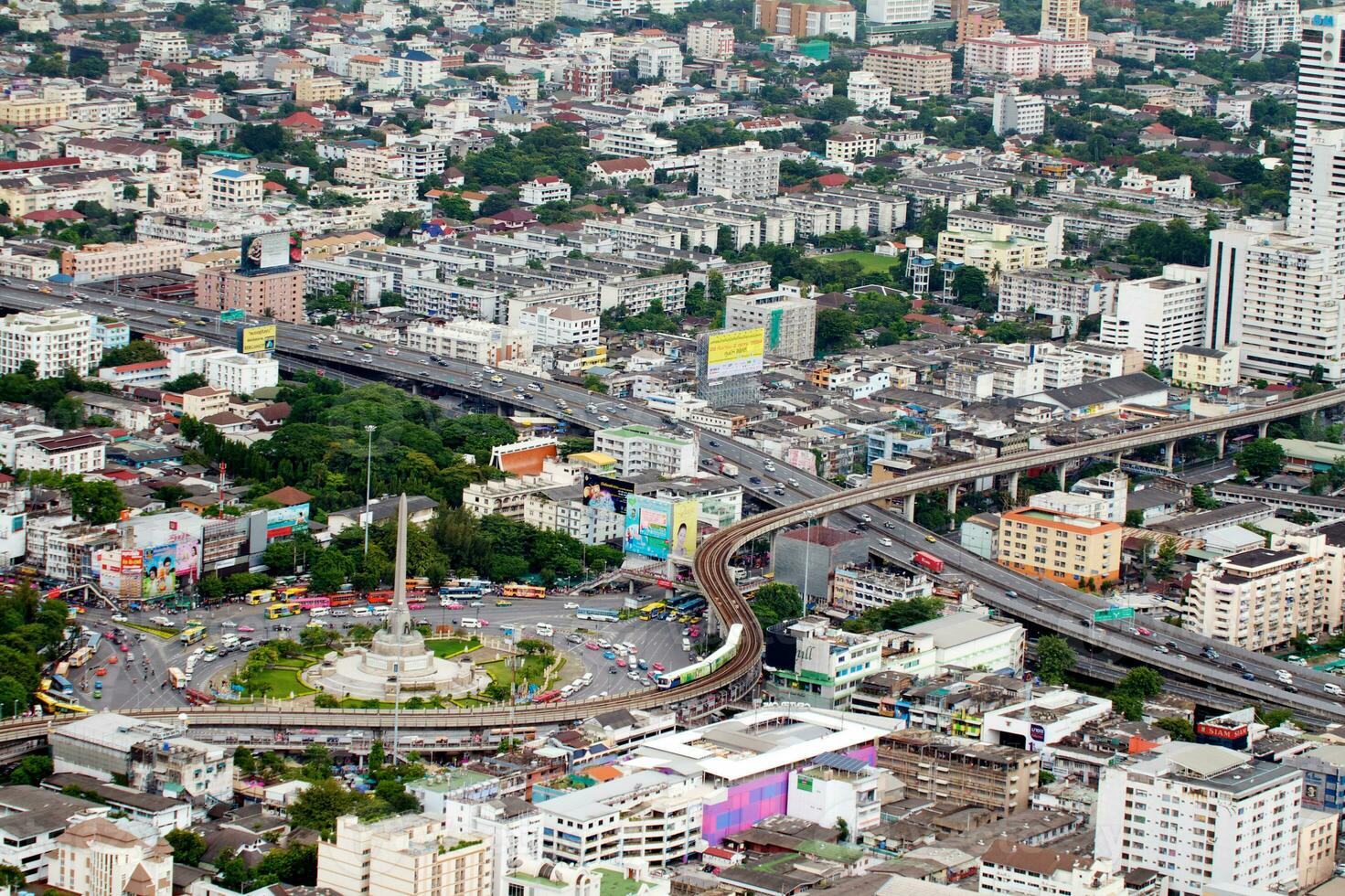 vista della città di bangkok foto