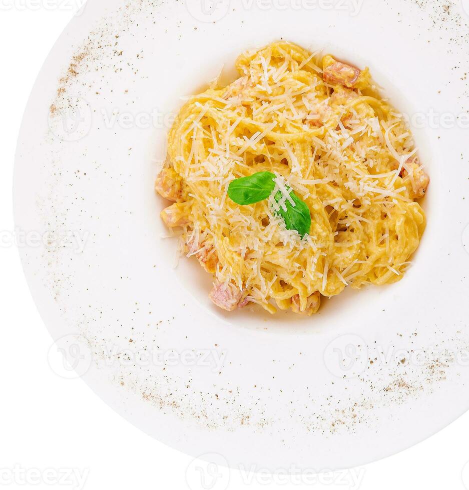 carbonara pasta isolato su bianca superiore Visualizza foto