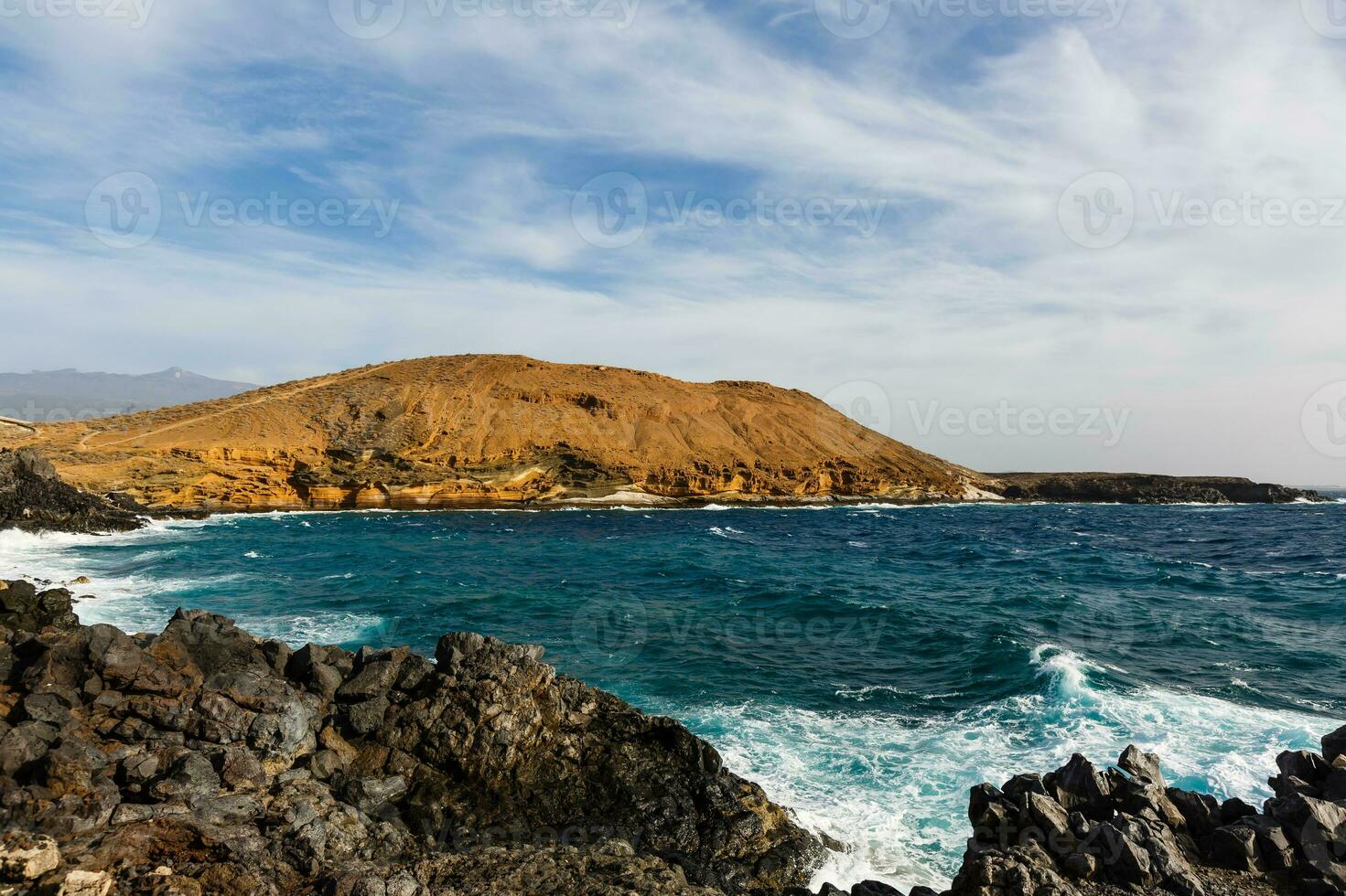 atlantico oceano selvaggio costa, tenerife, canarino isole, Spagna foto