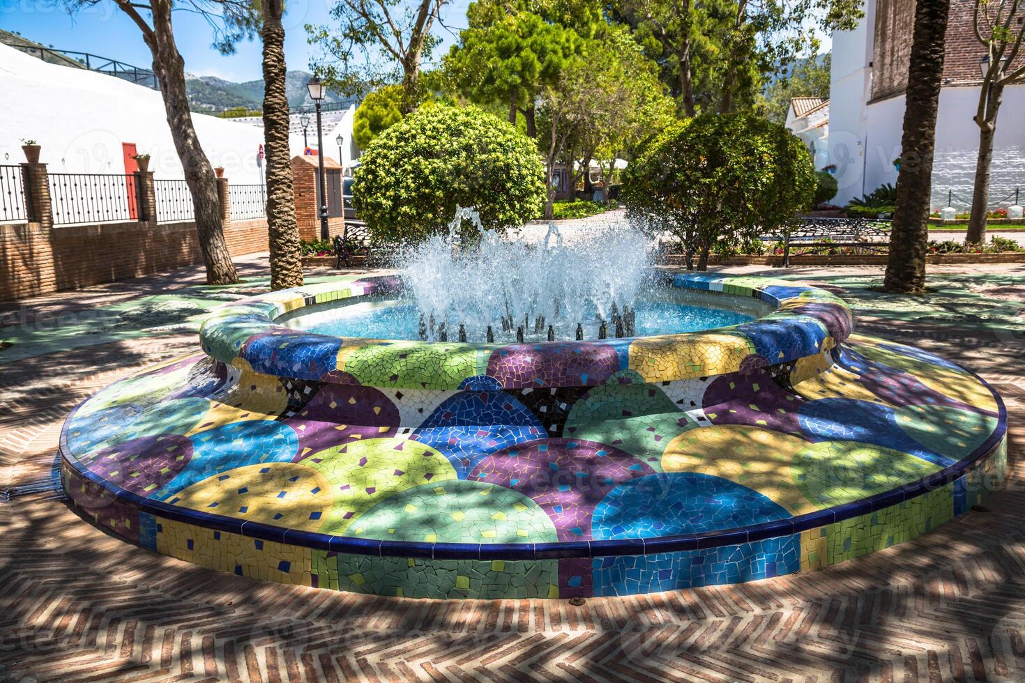 Fontana nel il parco Mija, Spagna foto