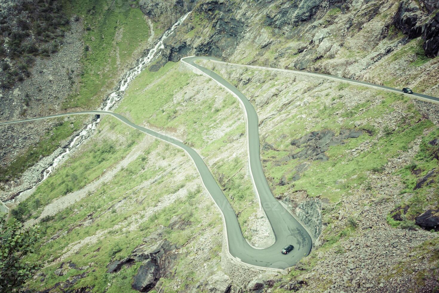 Trollstigen, troll sentiero, serpentina montagna strada nel Norvegia foto