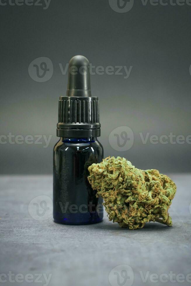 CBD medico marijuana. biologico e naturale a base di canapa cosmetico e bellezza prodotti. foto