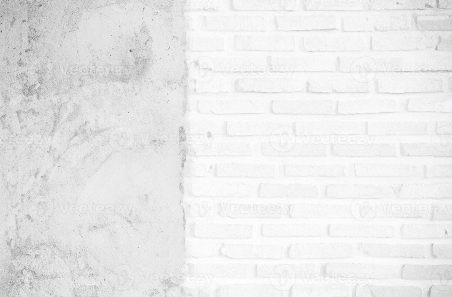 moderno bianca Vintage ▾ mattone parete struttura per sfondo retrò bianca lavato vecchio mattone parete superficie grungy squallido sfondo Esposto alle intemperie struttura macchiato vecchio stucco leggero grigio e dipingere bianca mattone parete. foto