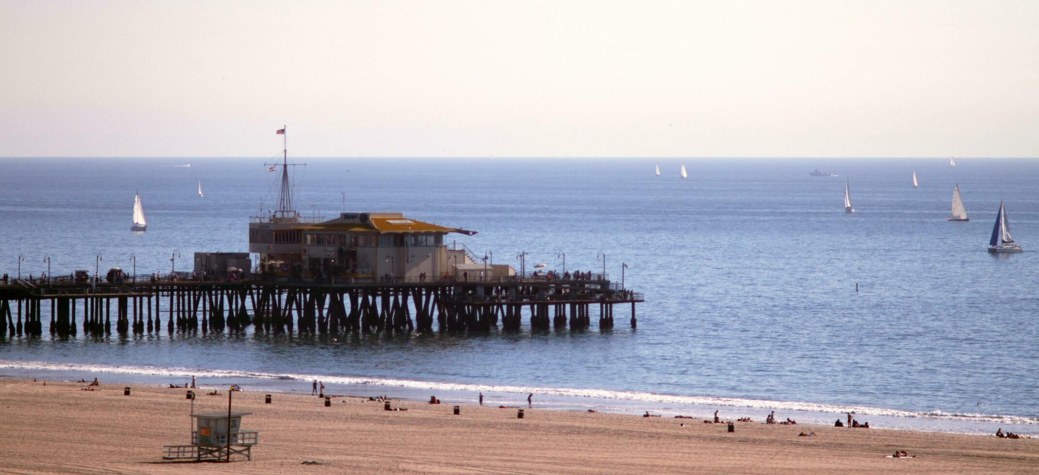 Santa monica molo nel pomeriggio foto