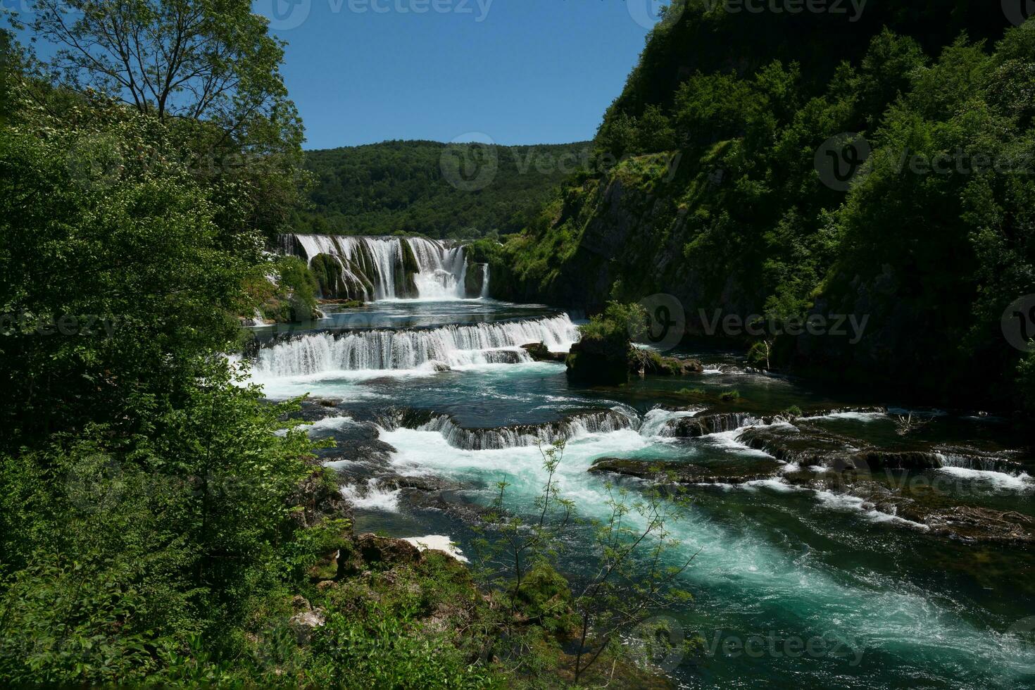 vista panoramica sulla cascata foto