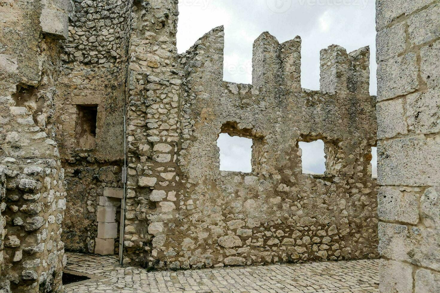 il rovine di il castello foto