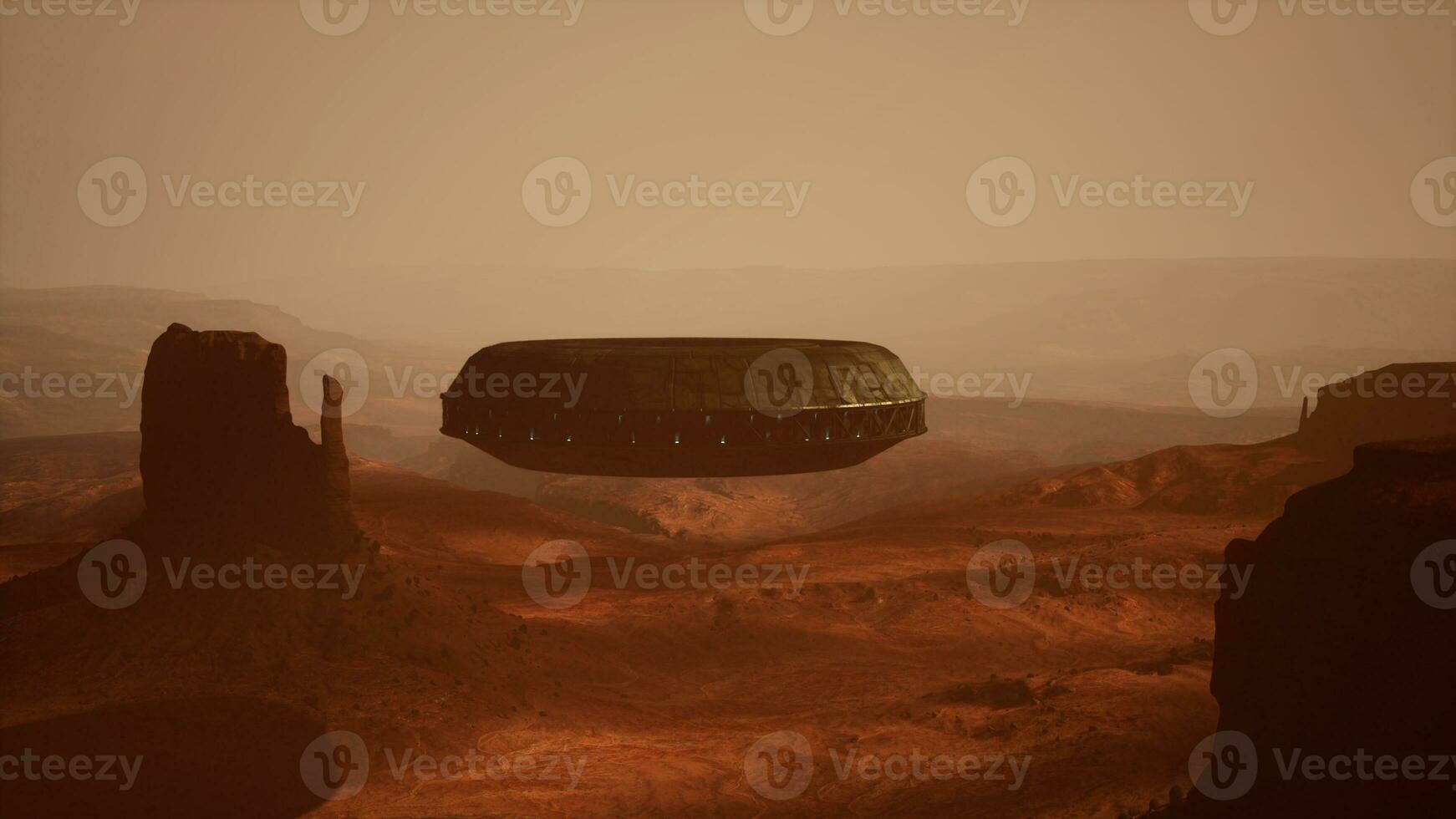 alieno navicella spaziale librarsi al di sopra di Arizona foto
