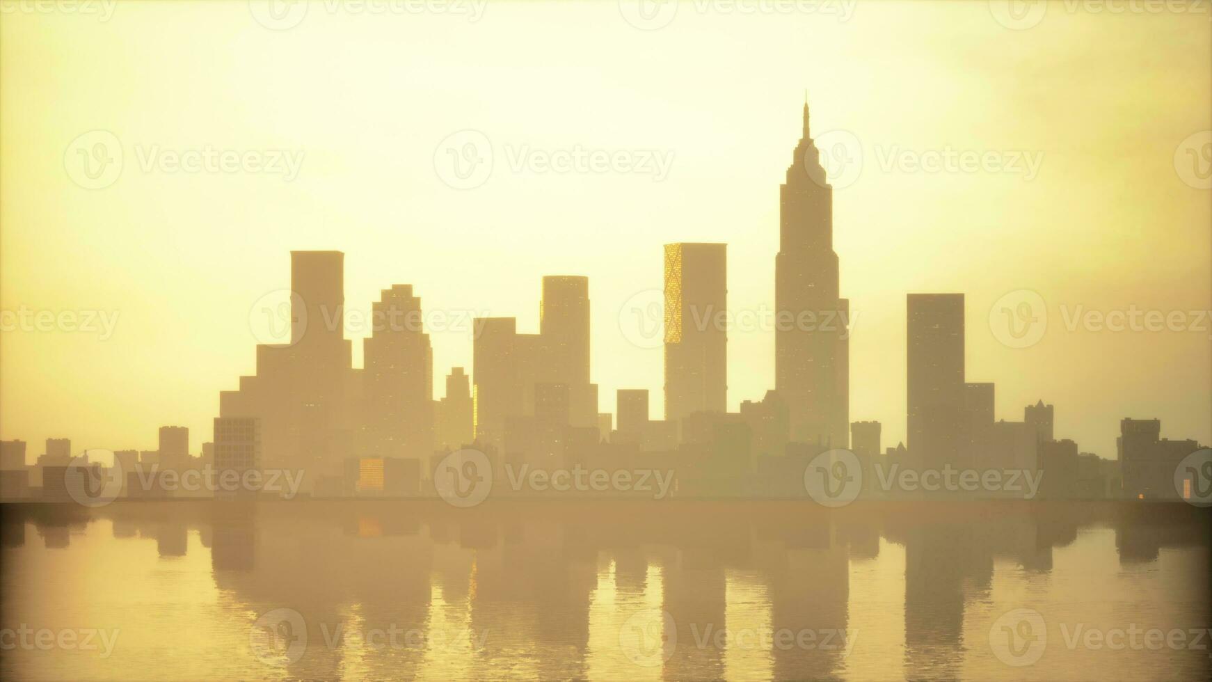 smog bugie al di sopra di il orizzonte di storico architettura e moderno grattacieli foto