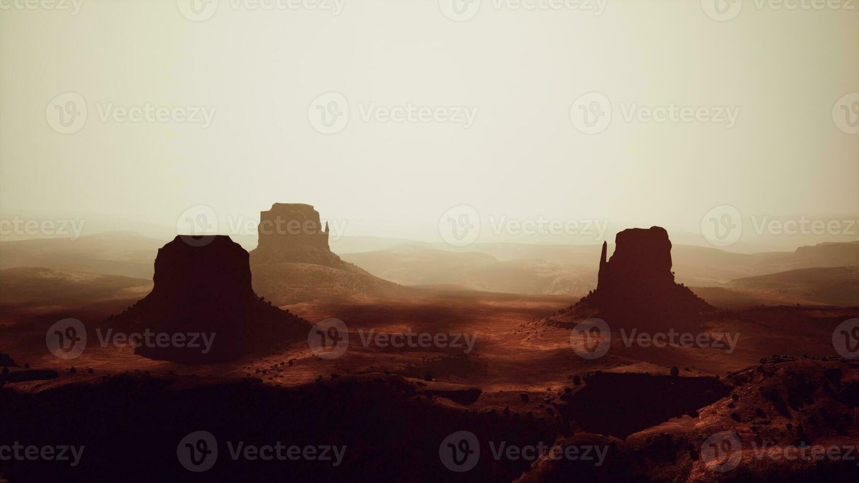 un' sbalorditivo deserto paesaggio con prominente roccia formazioni foto