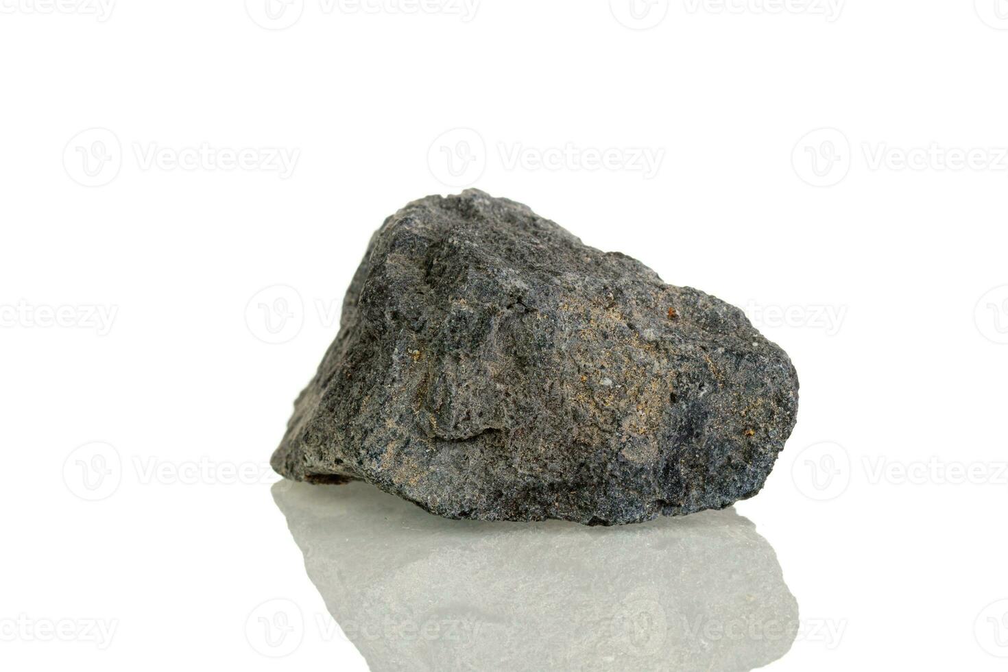 macro minerale pietra serpentina su un' bianca sfondo foto