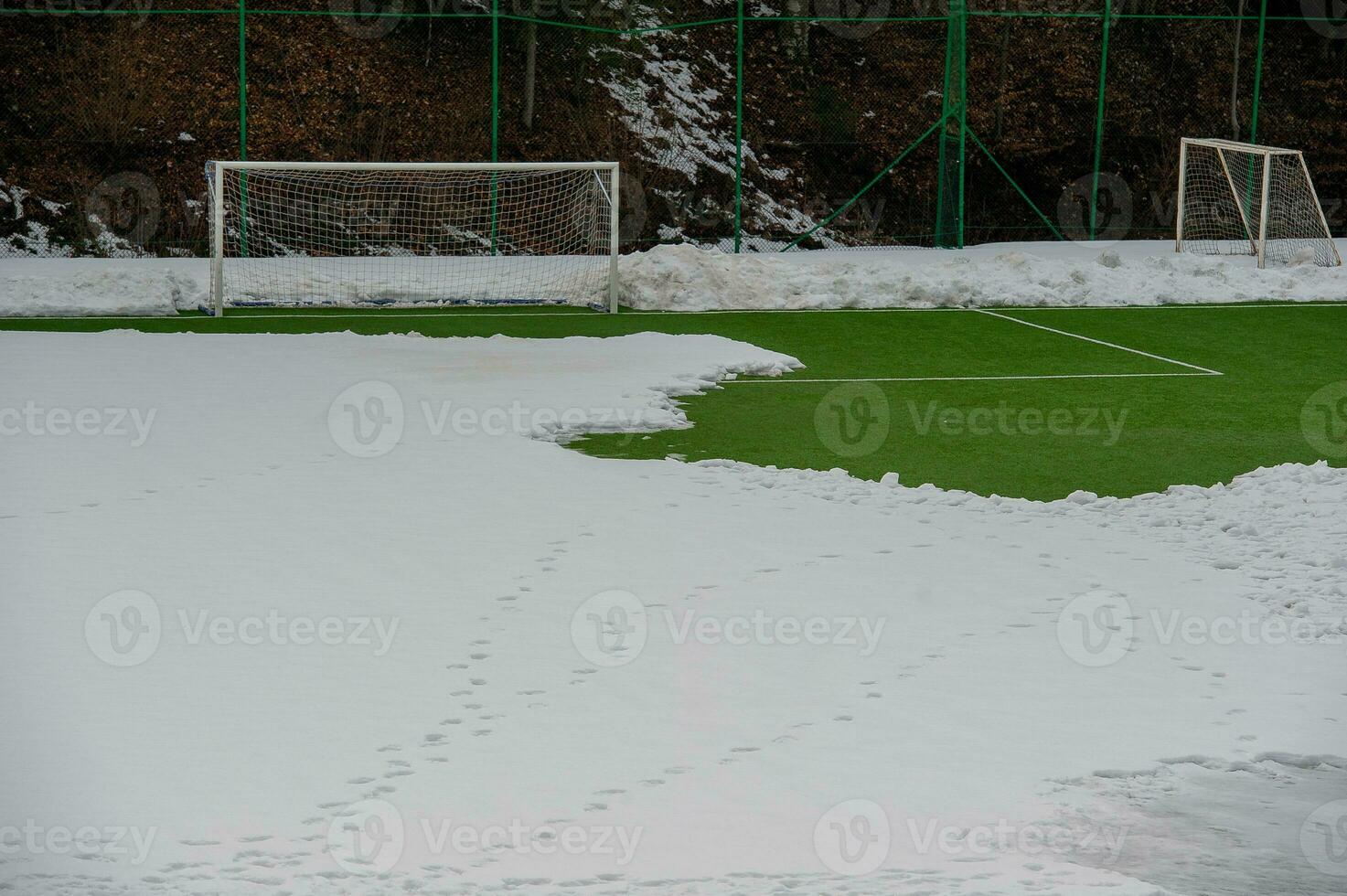 calcio campo con neve foto