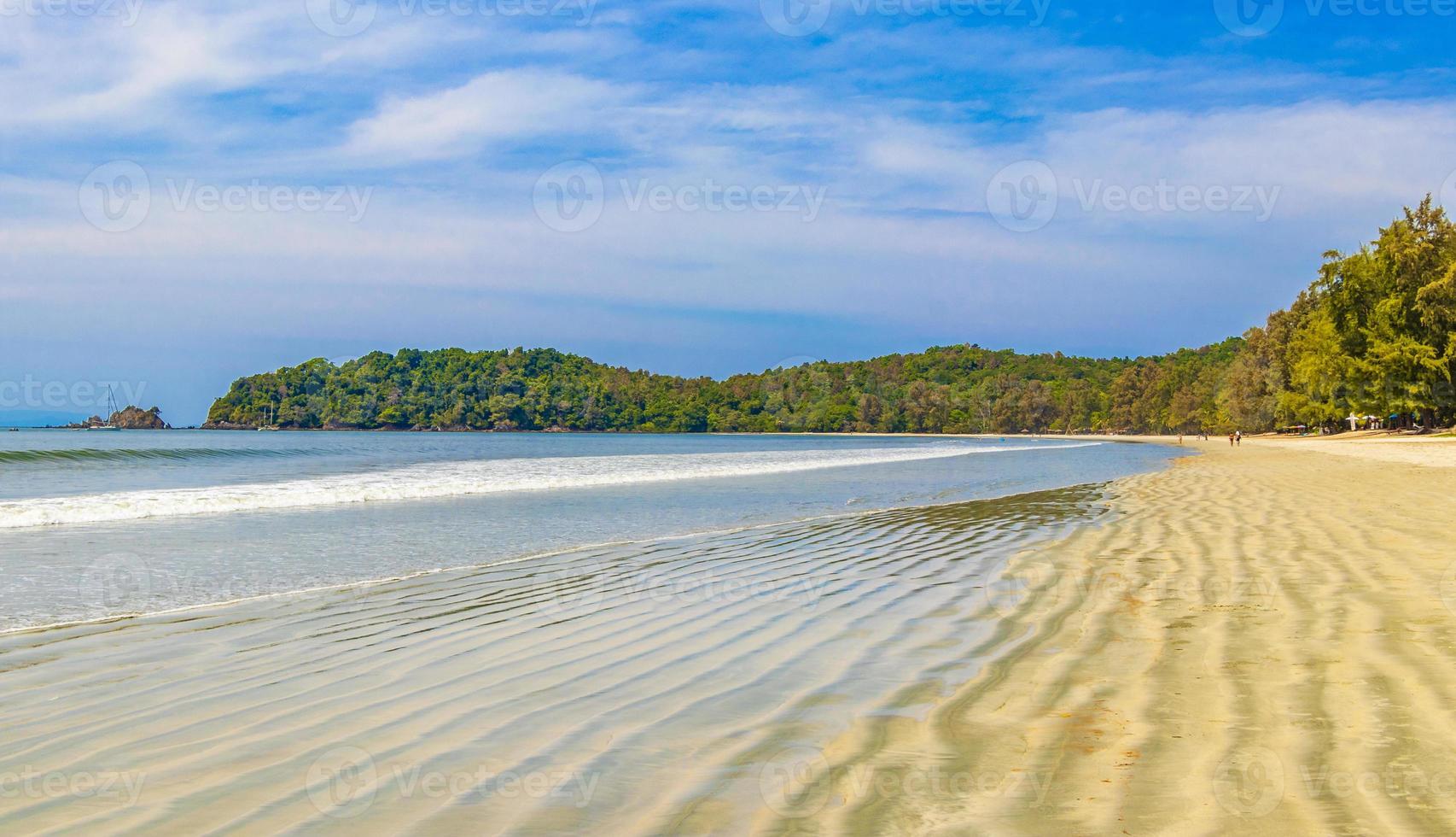 aow yai beach sull'isola di koh phayam, thailandia, 2020 foto