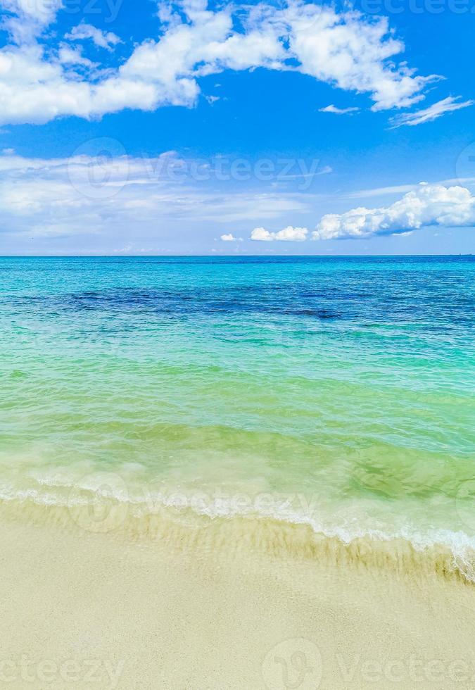 spiaggia tropicale 88 punta esmeralda a playa del carmen, messico foto
