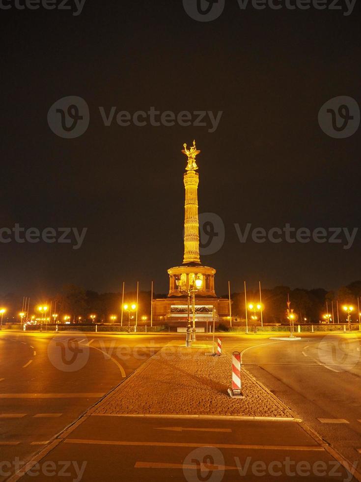 statua dell'angelo a berlino foto