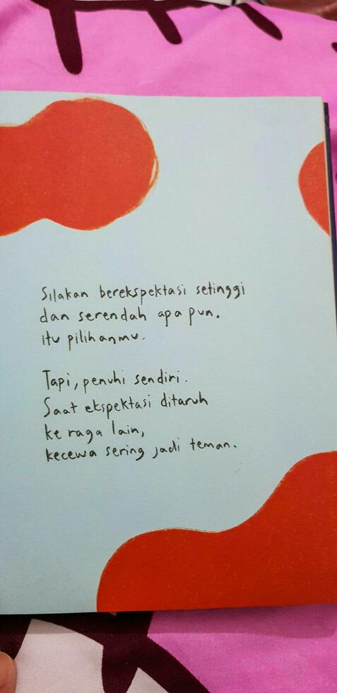 bekasi, Indonesia su agosto 8 2019. un' citazione a partire dal un' libro di aspettativa. foto