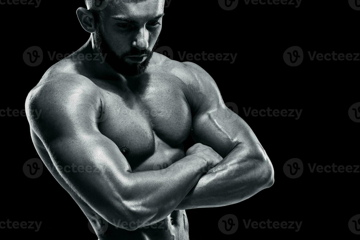muscolare bodybuilder tipo fare in posa foto