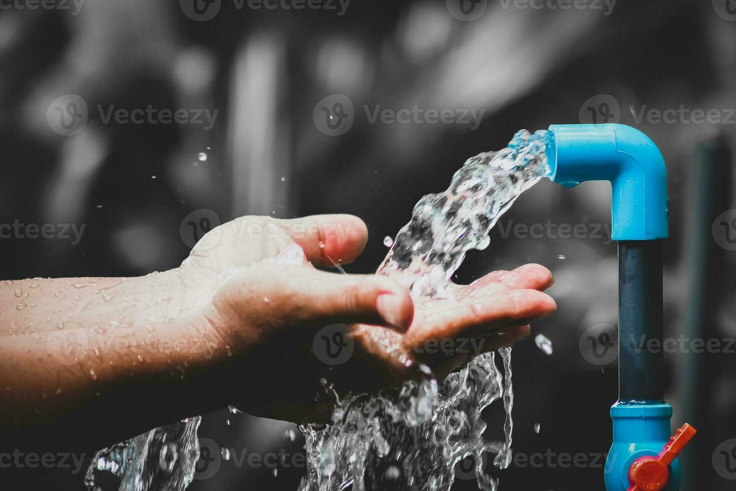 acqua gestione concetto accesso per pulito acqua per il povero. abbondanza di pulito acqua flussi attraverso tubi per distribuzione per il pubblico. foto