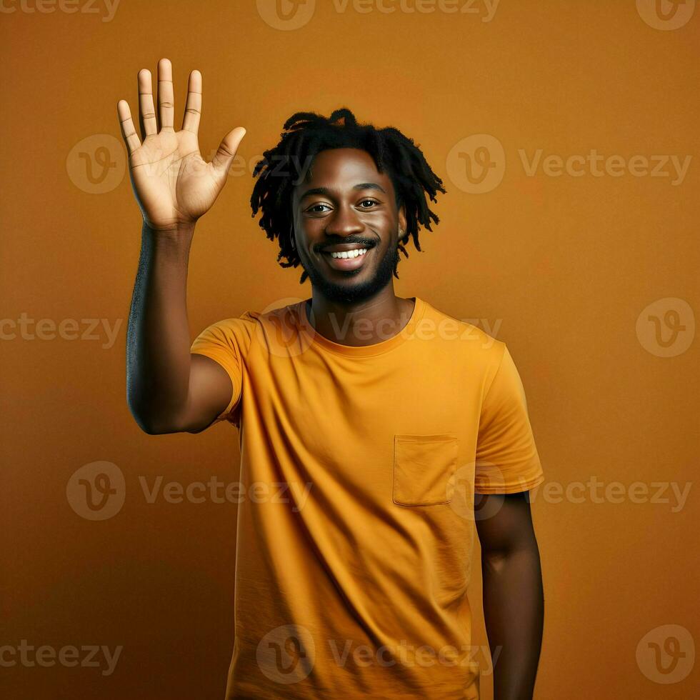 ai generato foto di un' buio spellato sorridente uomo agitando su un arancia sfondo. alto qualità . ai generativo