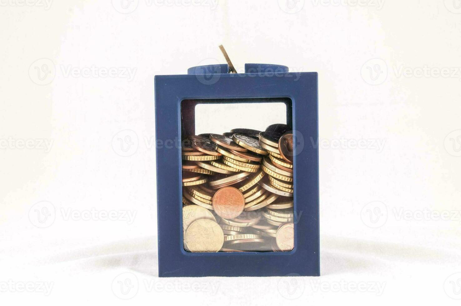 un' piccolo scatola con monete dentro foto