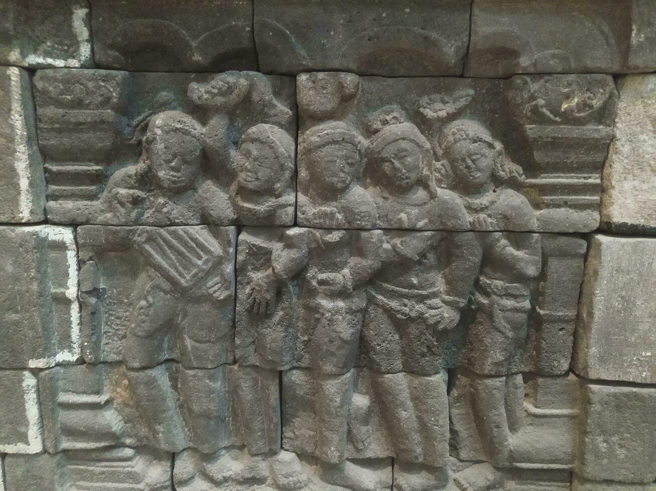 Borobudur tempio statua lavorato su pietra foto