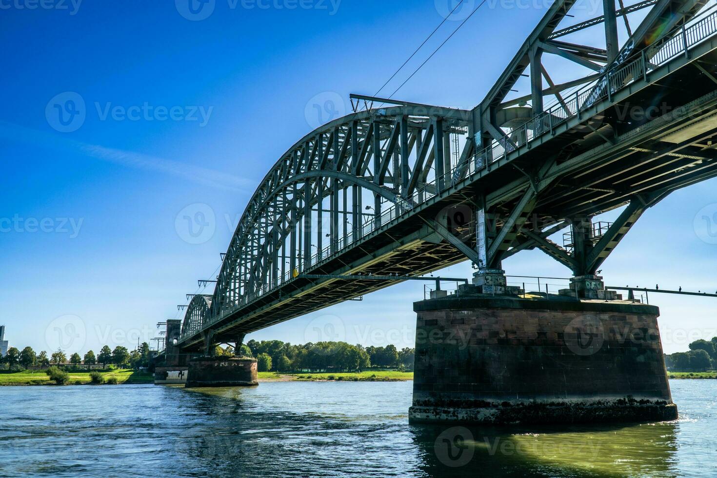 Sud ferrovia ponte colonia Germania foto