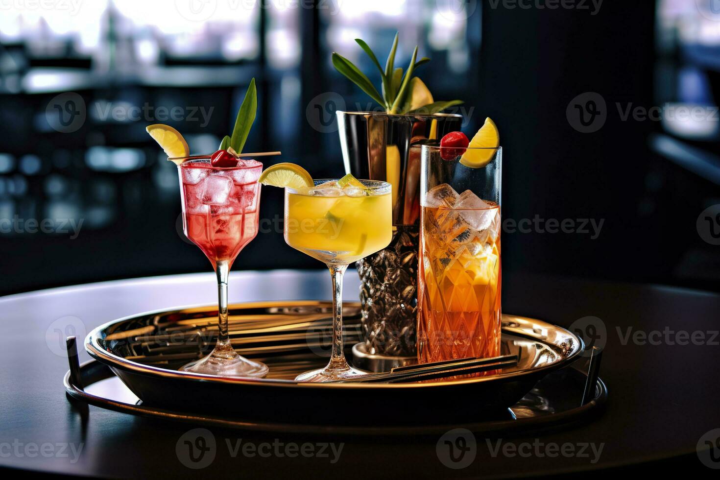 ai generato bicchieri alcool cocktail impostato su un' Cameriere vassoio nel sbarra. ai generato foto